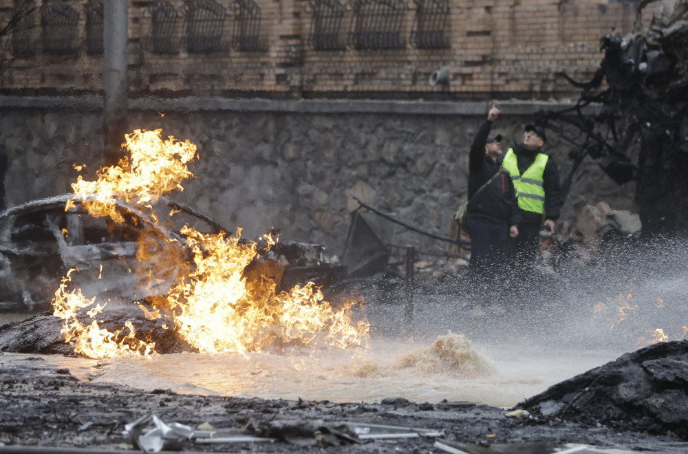 Front se ne smiruje – gori u Donjecku; "Ukrajince ubijaju sopstveni saborci"FOTO/VIDEO