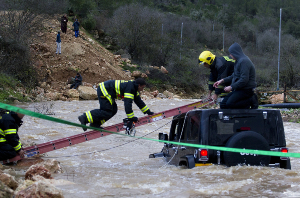 Izraelu preti katastrofa biblijskih razmera; Sati su u pitanju FOTO/VIDEO