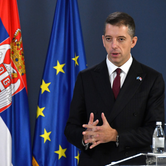 Đurić o Spajiću: Političari regiona spremni da se odreknu rodbine i komšija; Prvo skočiti pa reći hop