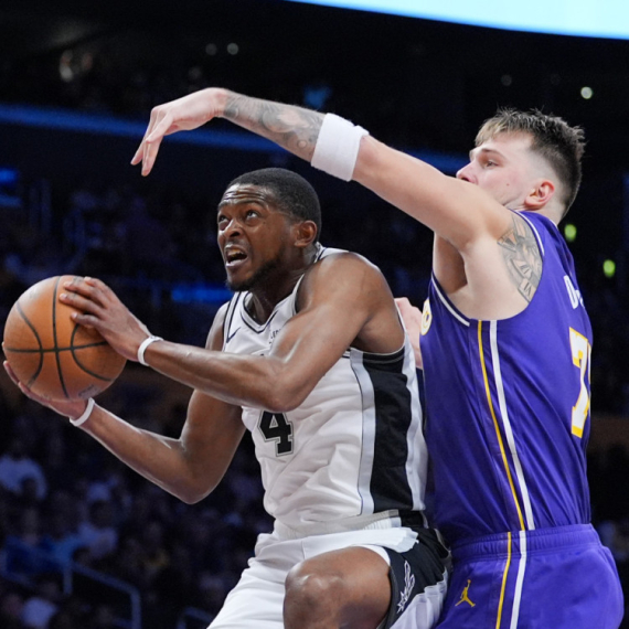 Džaba Dončić i Lebron – Sparsi pokorili Los Anđeles VIDEO