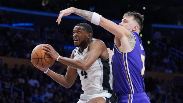 Džaba Dončić i Lebron – Sparsi pokorili Los Anđeles VIDEO