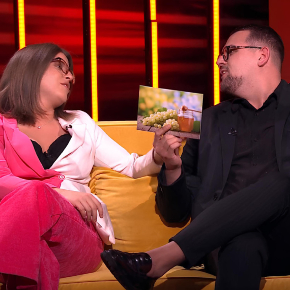 Prepoznao pesmu, pa pustio glas: Muzički izazov je Ivanu posebno "legao" VIDEO
