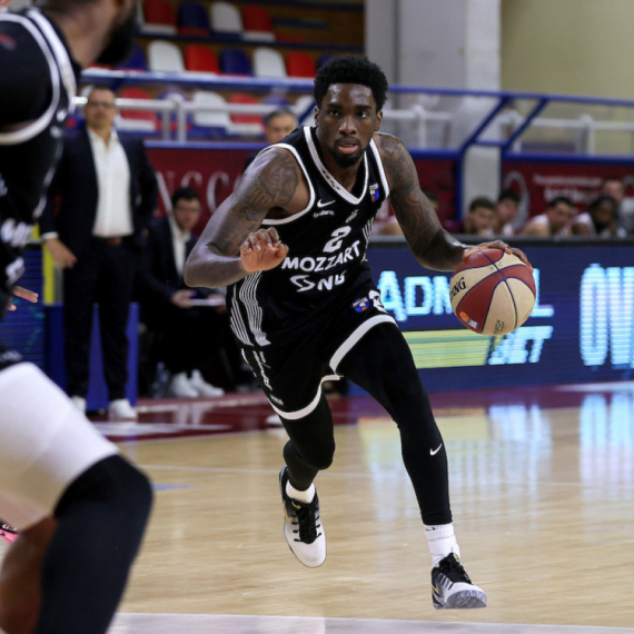 Partizan nastavio svoj niz i posle Železnika – Milton i Vašington predvodili crno-bele protiv FMP