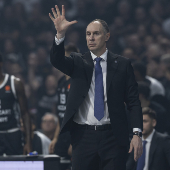 Ocokoljić nastavlja da vodi Partizan