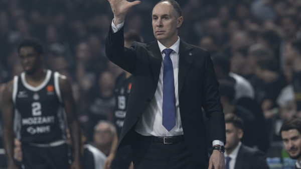 Ocokoljić nastavlja da vodi Partizan