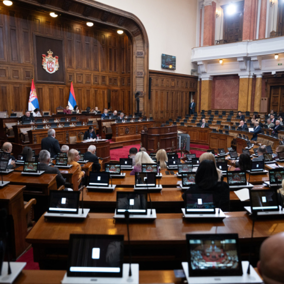 MPs continue the parliamentary session, with a joint debate on Constitutional Court judges on the agenda