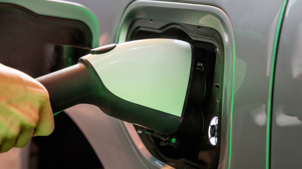 Ko je čekao, dočekao je: Električni automobili drastično pojeftinili