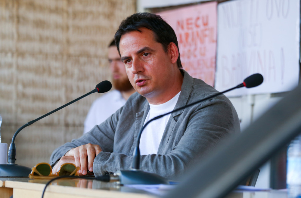 Hrvatski voditelj i Kesić "odsvirali" kraj blokadama: Nema više velikih skupova