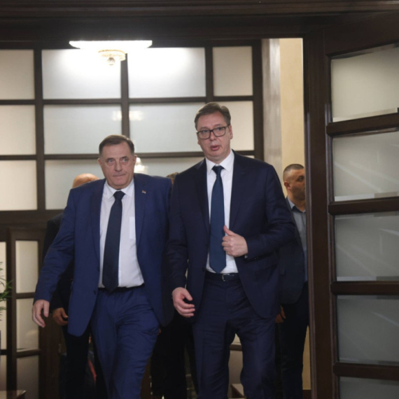 Dodik: Državnička odluka Vučića da ne ide u Brisel; Njegov stav predstavlja odbranu dostojanstva Srbije