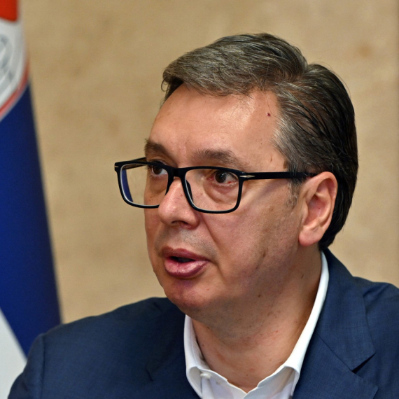 Vučić prati situaciju u zavejanim opštinama; Mesarović otkrila: Čini mi se da me zove na svakih 15 minuta