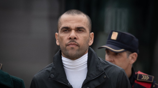 Vraća se Dani Alves – kupuje klub i potpisuje za njega!