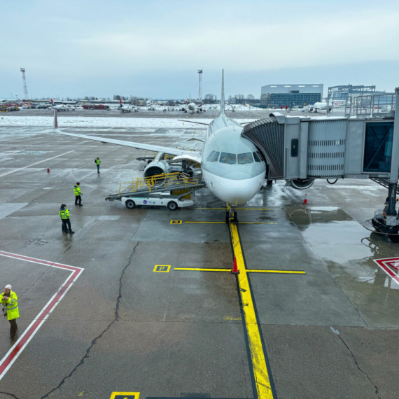 Sudar na aerodromu: Naređena hitna evakuacija FOTO