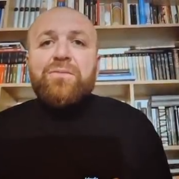 Palo priznanje na opozicionoj televiziji: Na protestima je bio jako mali broj Pazaraca VIDEO