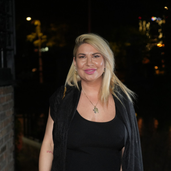 Dea Đurđević objavila prvu fotku nakon porođaja: "Beba je zdrava i srećna" FOTO