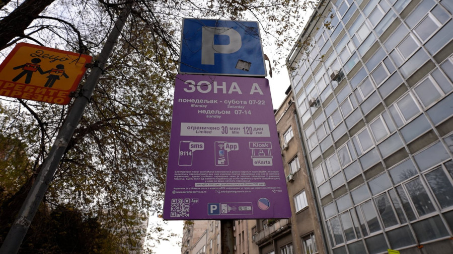 Redefinisane parking-zone u centru Beograda:  Omogućen veći broj parking-mesta FOTO