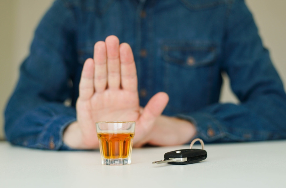 Od piva do žestine: Koliko dugo alkohol ostaje u organizmu vozača?