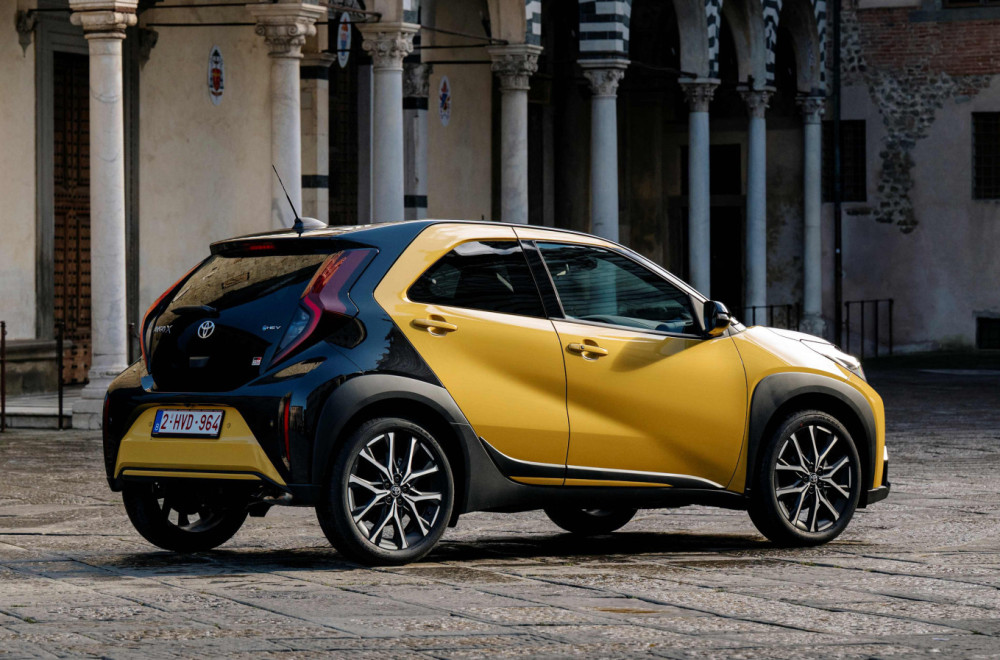 Nova Toyota Aygo X hibrid predstavljena u Srbiji, poznata i cena FOTO