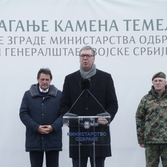 Vučić: "Otvaramo fabrike za proizvodnju dronova u Srbiji, radimo sa velikom stranom silom" FOTO/VIDEO