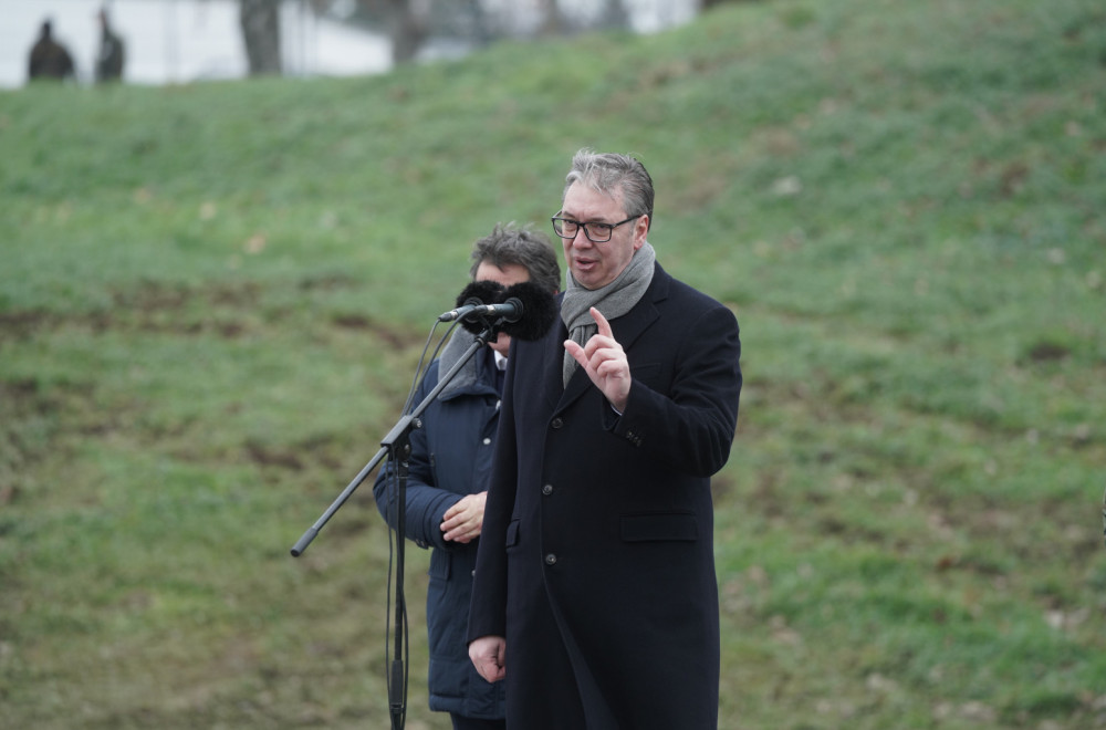 Vučić: "Prvi put u svojoj istoriji imamo stabilnu valutu i najveći nivo investicija" VIDEO