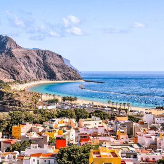 Turisti na Tenerifama u šoku: Otišli na putovanje iz snova, a dočekalo ih ovo VIDEO