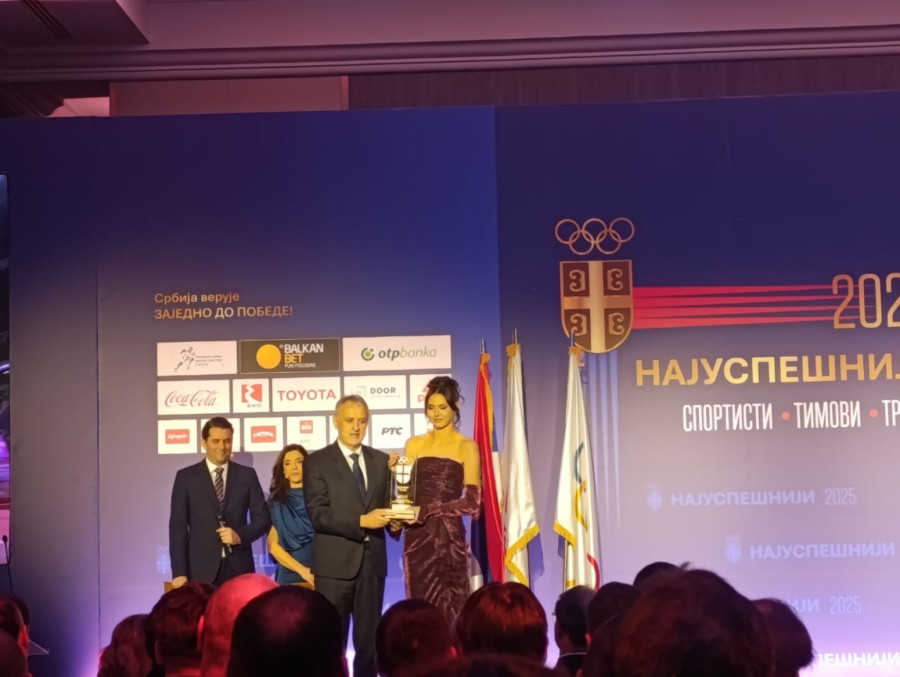 Topić i Komarov najbolji sportisti Srbije – OKS nagradio i Jokića
