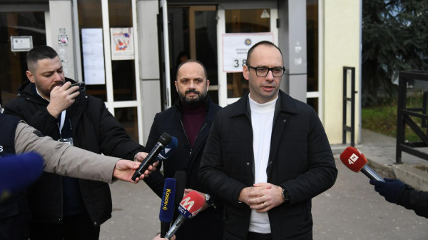 Simić: "Suspenzija policajaca zbog zlostavljanja Raškovića nije dovoljna"; "Moraju pred sud" FOTO