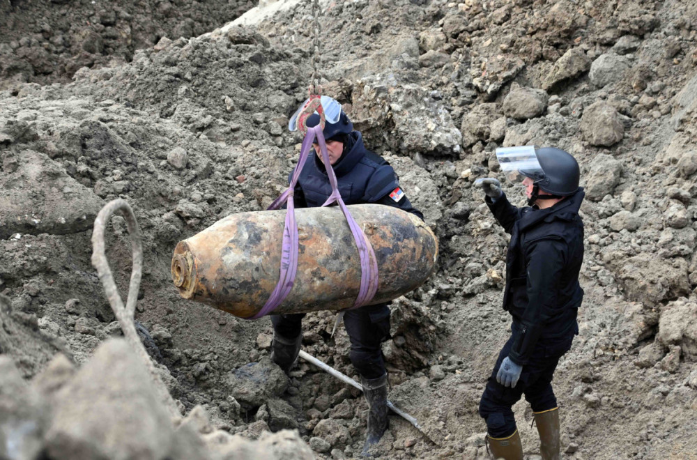 Uklonjena bomba iz Drugog svetskog rata pronadjena na gradilištu Beograda na vodi FOTO