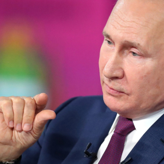 Putin: "Rado ćemo vas snabdeti naftom i gasom"
