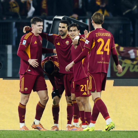 Roma za 17 minuta razbila Đenou