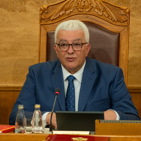 Panaotović upozorava: "Ostanak Mandića i NSD-a u Vladi ima smisla samo uz trobojku i druge važne ciljeve"