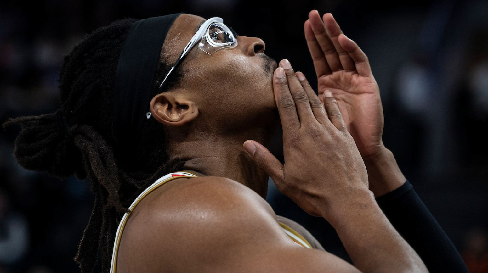Moneke: "Sramota, stidim se"