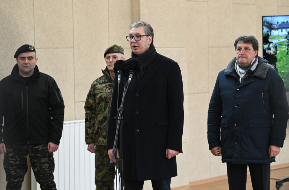 Počela isplata uvećanih penzija: Vučić najavio 12,2 odsto povećanje; "Cilj do 2027. godine 650 evra"