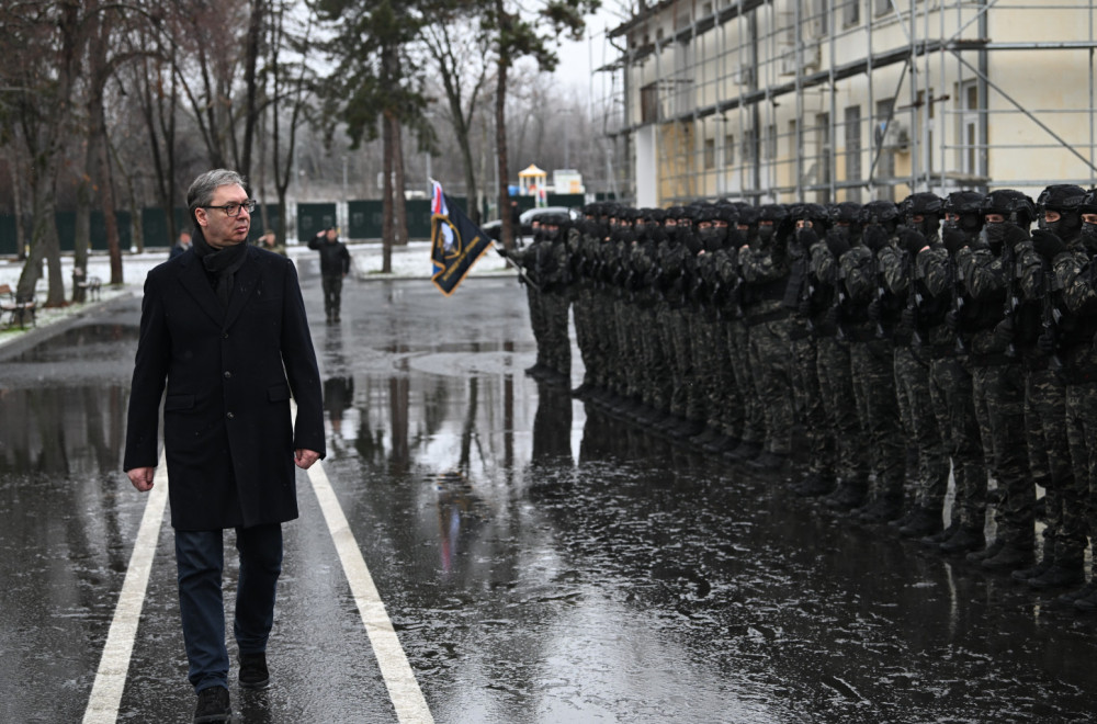 Vučić obišao radove na novom objektu pripadnika "Kobri": "Ovakav objekat ne postoji u celom svetu"