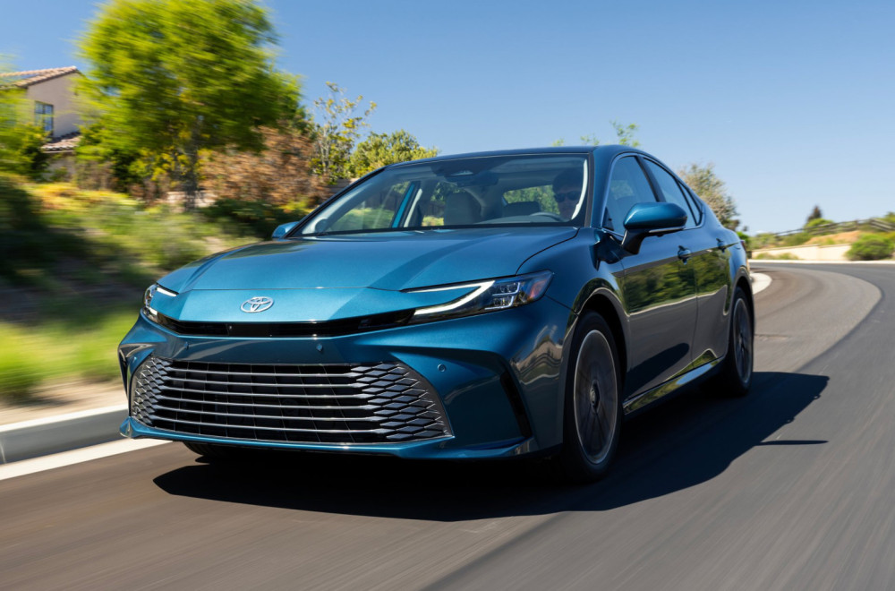 Toyota Corolla i Camry i dalje se odlično prodaju u Americi opsednutoj SUV modelima