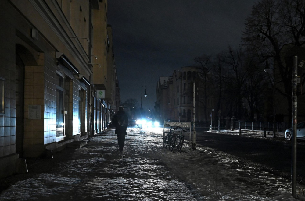 U Berlinu već 4 dana 25.000 građana bez struje; U Beogradu, blokaderi iz toplih domova šire laži FOTO/VIDEO
