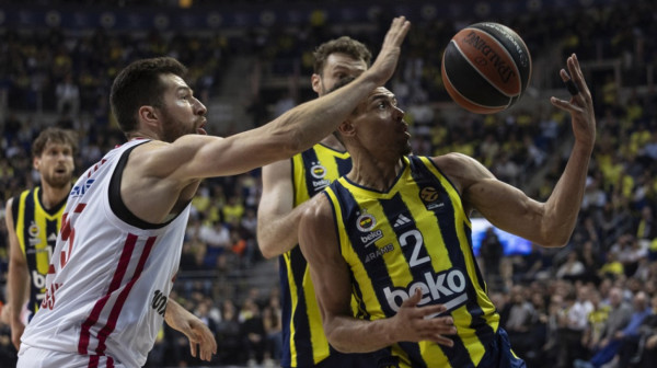 Fener furioznom završnicom slomio Olimpijakos VIDEO