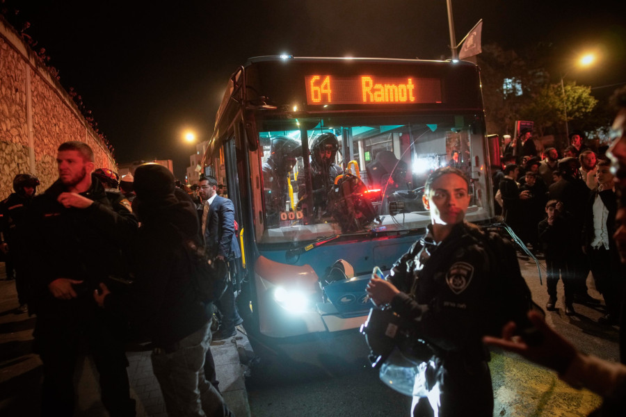 Haos u Jerusalimu: Ultraortodoksni Jevreji neće u vojsku; Mladić poginuo – više povređenih FOTO/VIDEO
