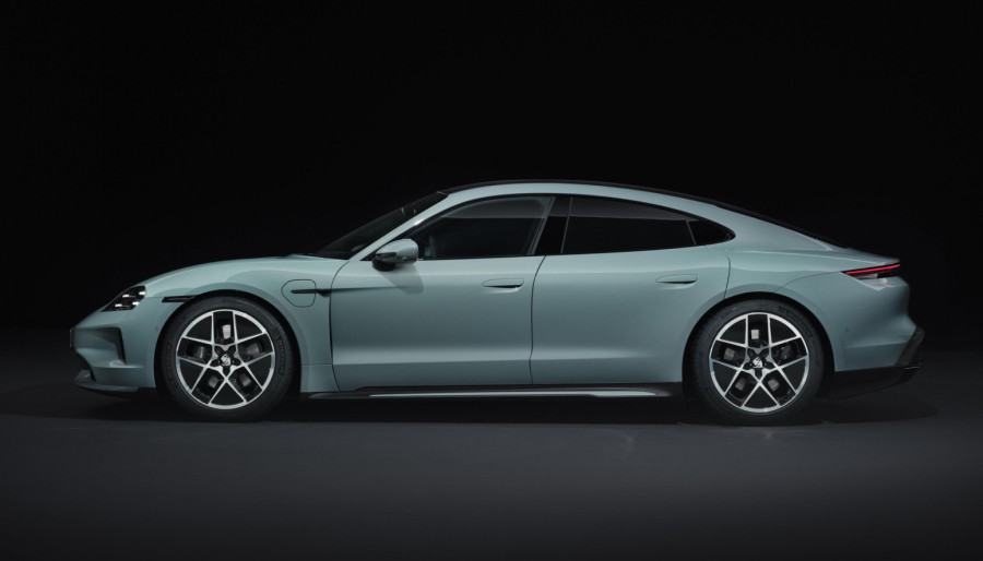 Nije Porsche, ali izgleda kao da to želi da bude FOTO
