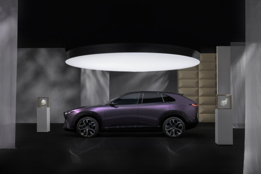 Mazda CX-6e: Novi električni SUV premijerno prikazan FOTO