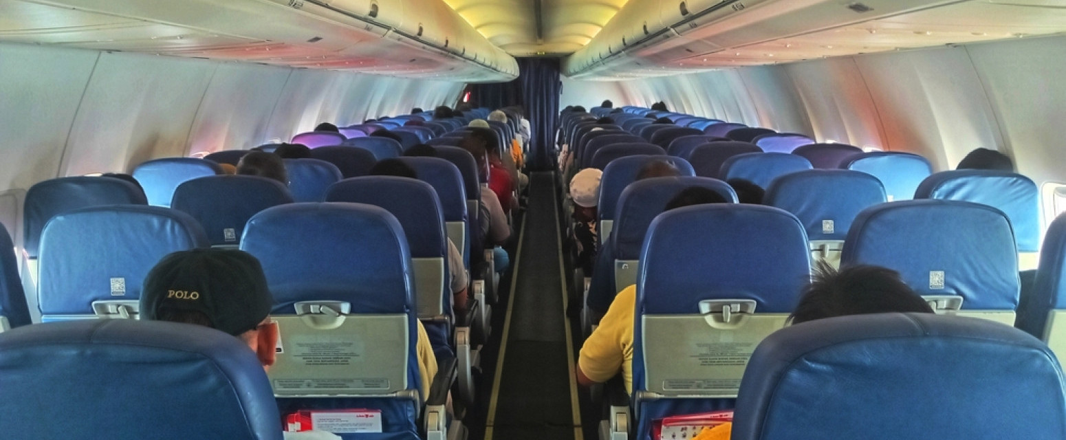 Snimak bosih nogu u avionu postao hit: "Tužio bih kompaniju za naneti duševni bol" VIDEO