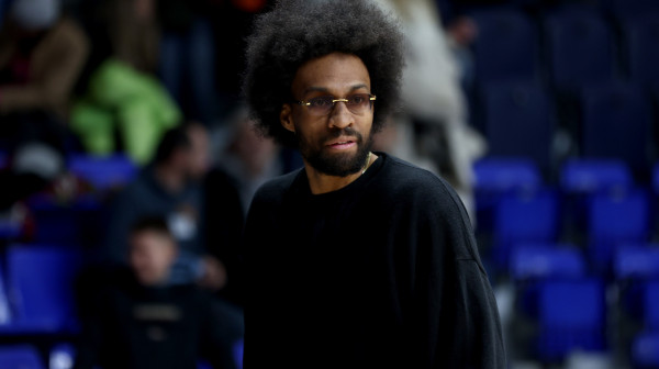 Parker napustio Srbiju i Partizan?!
