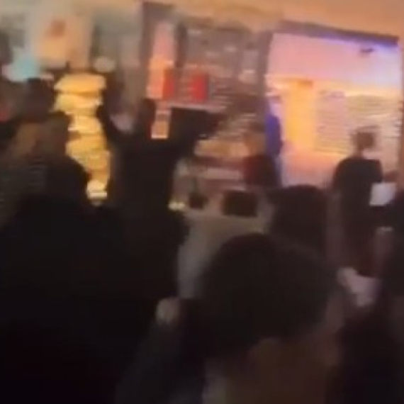 Novi skandal u Splitu: Hrvatska omladina peva o ubistvu Srba VIDEO