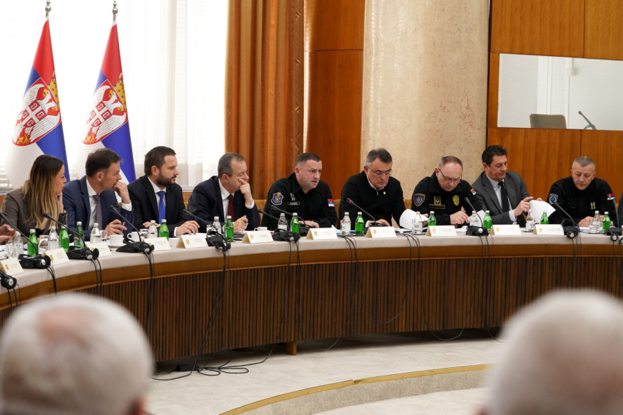 Srbija učinila sve: Struja do kraja dana ili sutra, u Mionici se postavlja novi trafo; Vučić na vezi 24 sata