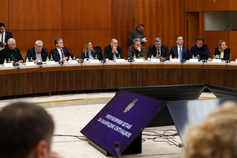 Srbija učinila sve: Struja do kraja dana ili sutra, u Mionici se postavlja novi trafo; Vučić na vezi 24 sata