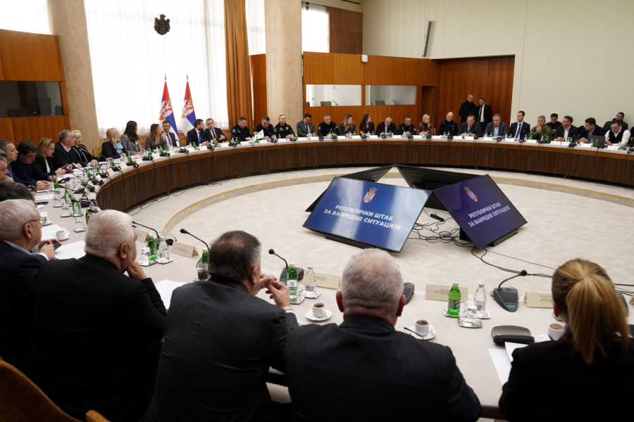 Srbija učinila sve: Struja do kraja dana ili sutra, u Mionici se postavlja novi trafo; Vučić na vezi 24 sata