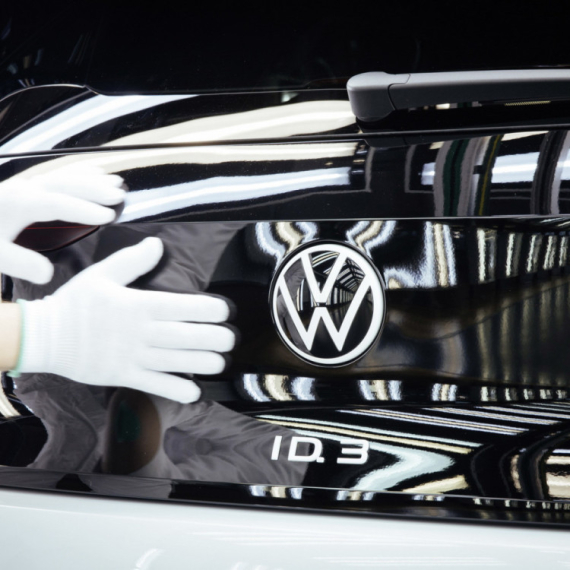 Profit Volkswagena pao skoro 50 odsto, krivca pronašli izvan Nemačke