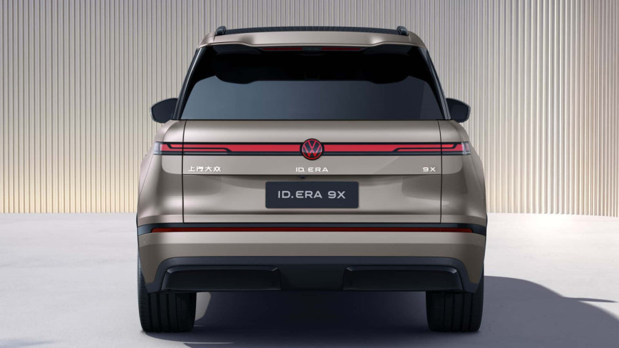 Prvi električni Volkswagen sa benzincem za produženje dometa je ogromni SUV FOTO