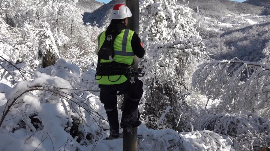 Upoznajte prave heroje: Postavljaju glave tamo gde većina ne bi ni nogom kročila FOTO