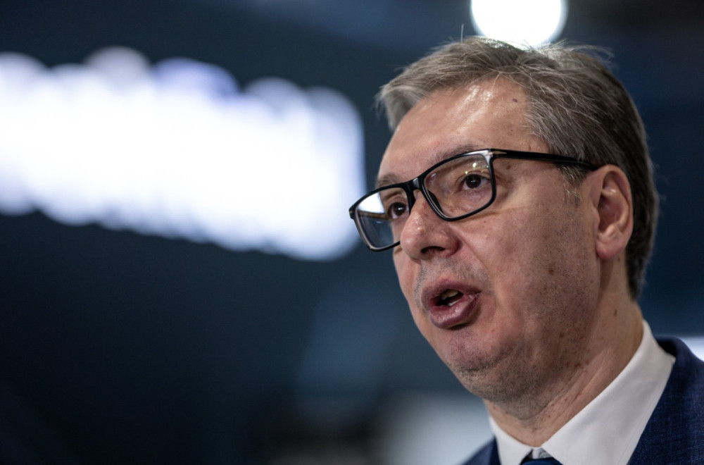 Vučić posetio Dačića u Kliničkom centru Srbije