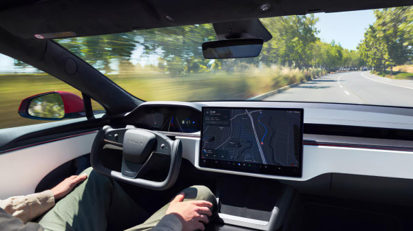 Teslin "autopilot" na korak do cele Evrope: Holandija gura odobrenje za FSD sistem